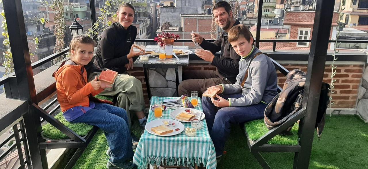 Looniva Guest House Lalitpur Zewnętrze zdjęcie